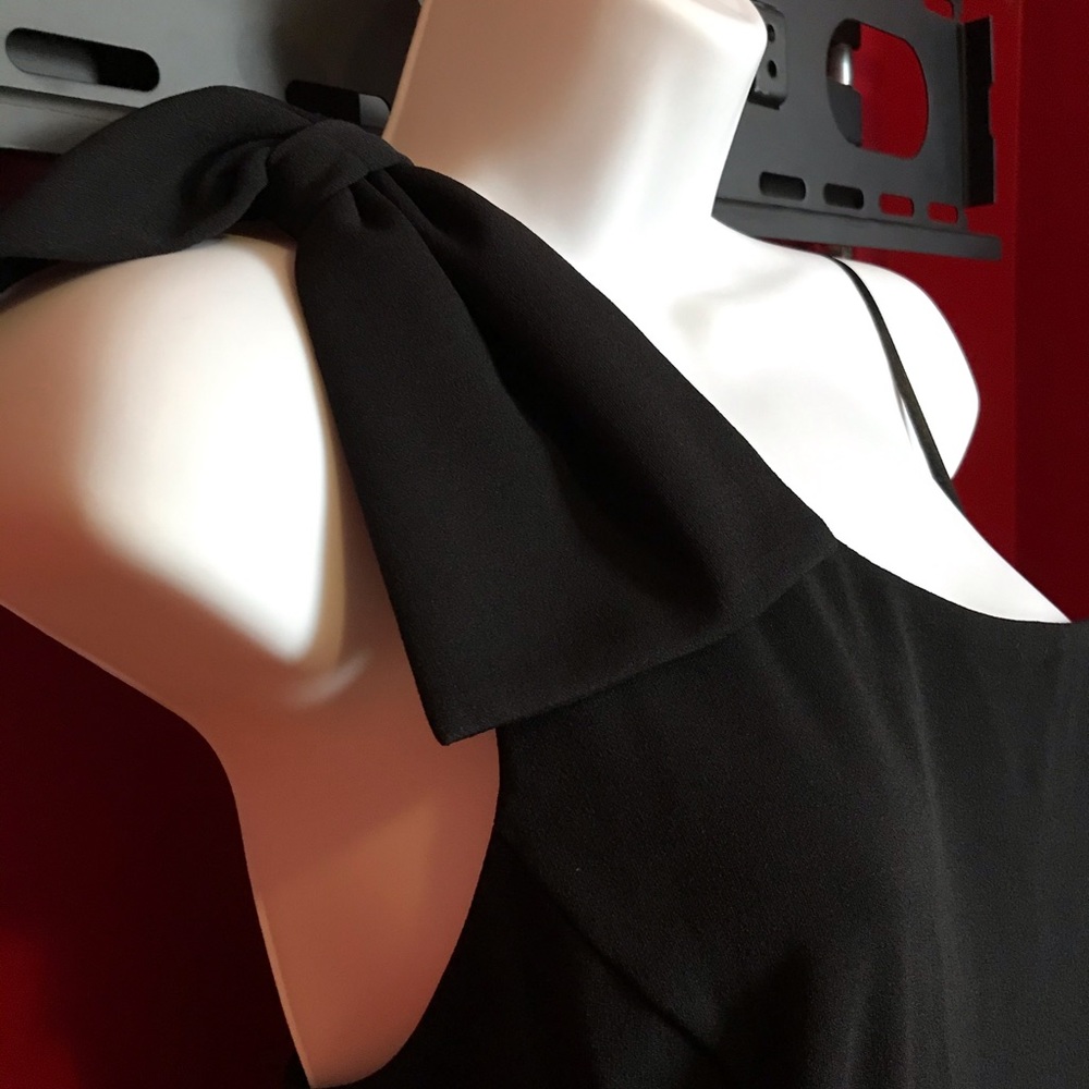 Woman’s Bebe Bow Shoulder Jumpsuit - Picture 5 of 5